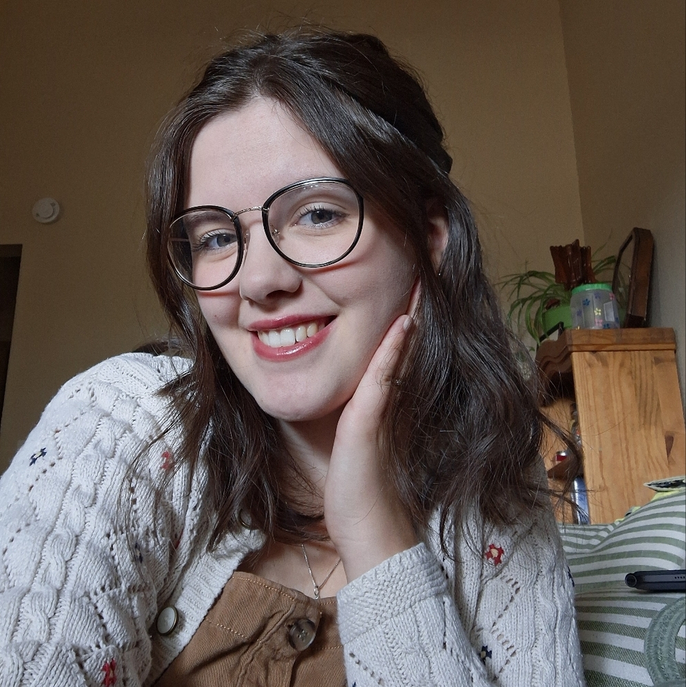 Meet your Posher, Carey